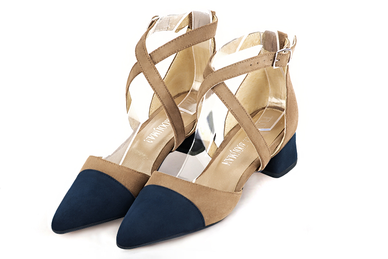 Navy blue and tan beige women's open side shoes, with crossed straps. Tapered toe. Low flare heels - Florence KOOIJMAN